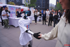 都人工智能取机械人财产成就斐然